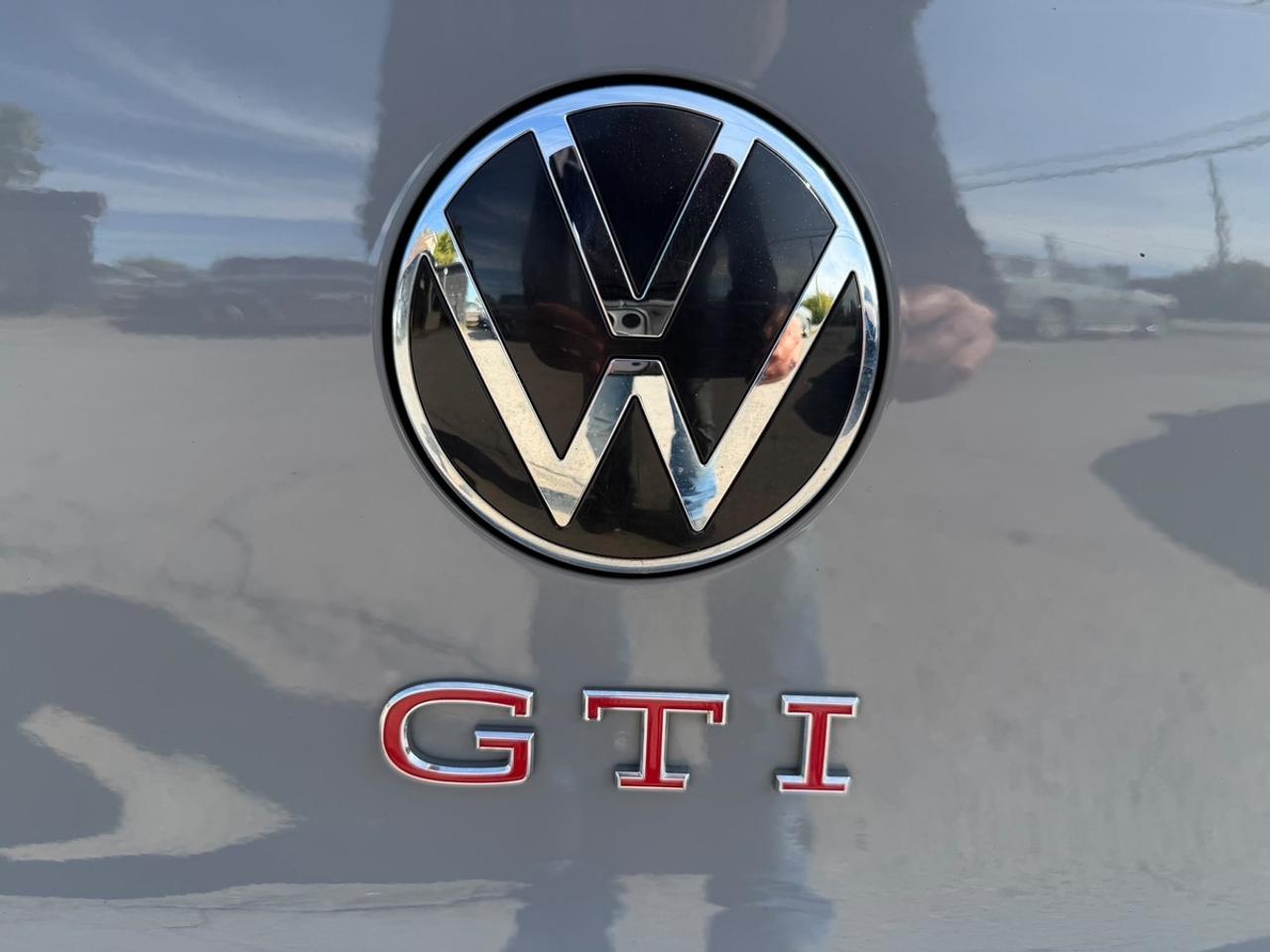 2024 Volkswagen Golf GTI Autobahn Photo