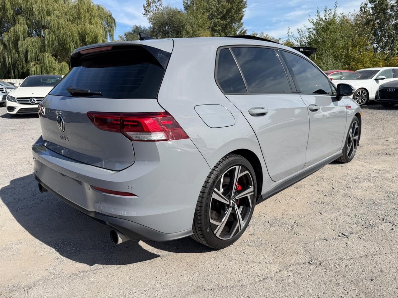 2024 Volkswagen Golf GTI Autobahn Photo