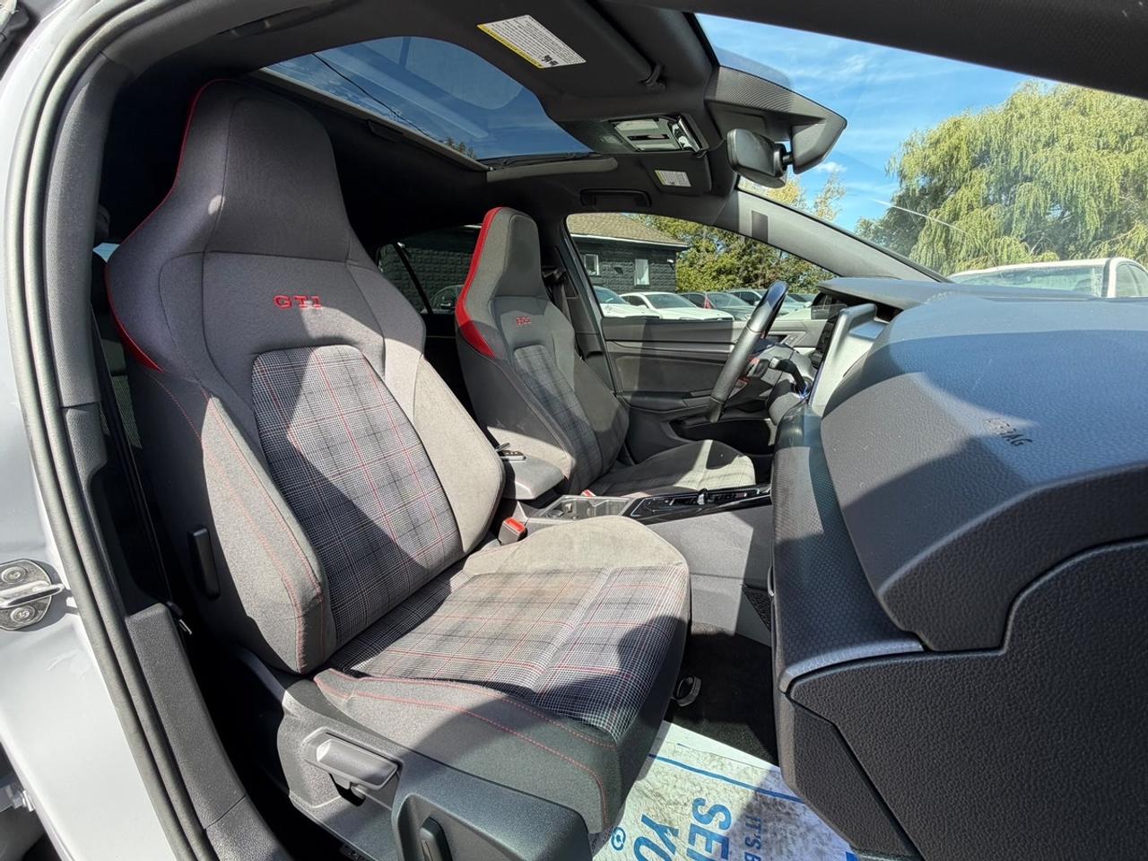 2024 Volkswagen Golf GTI Autobahn Photo