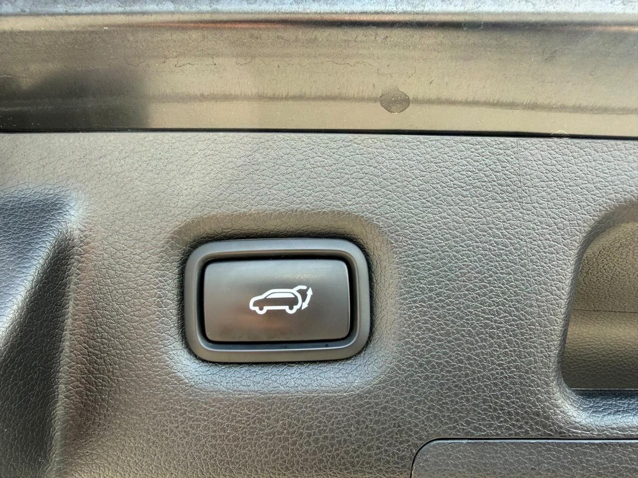 2023 Hyundai Santa Fe Hybrid Limited Photo