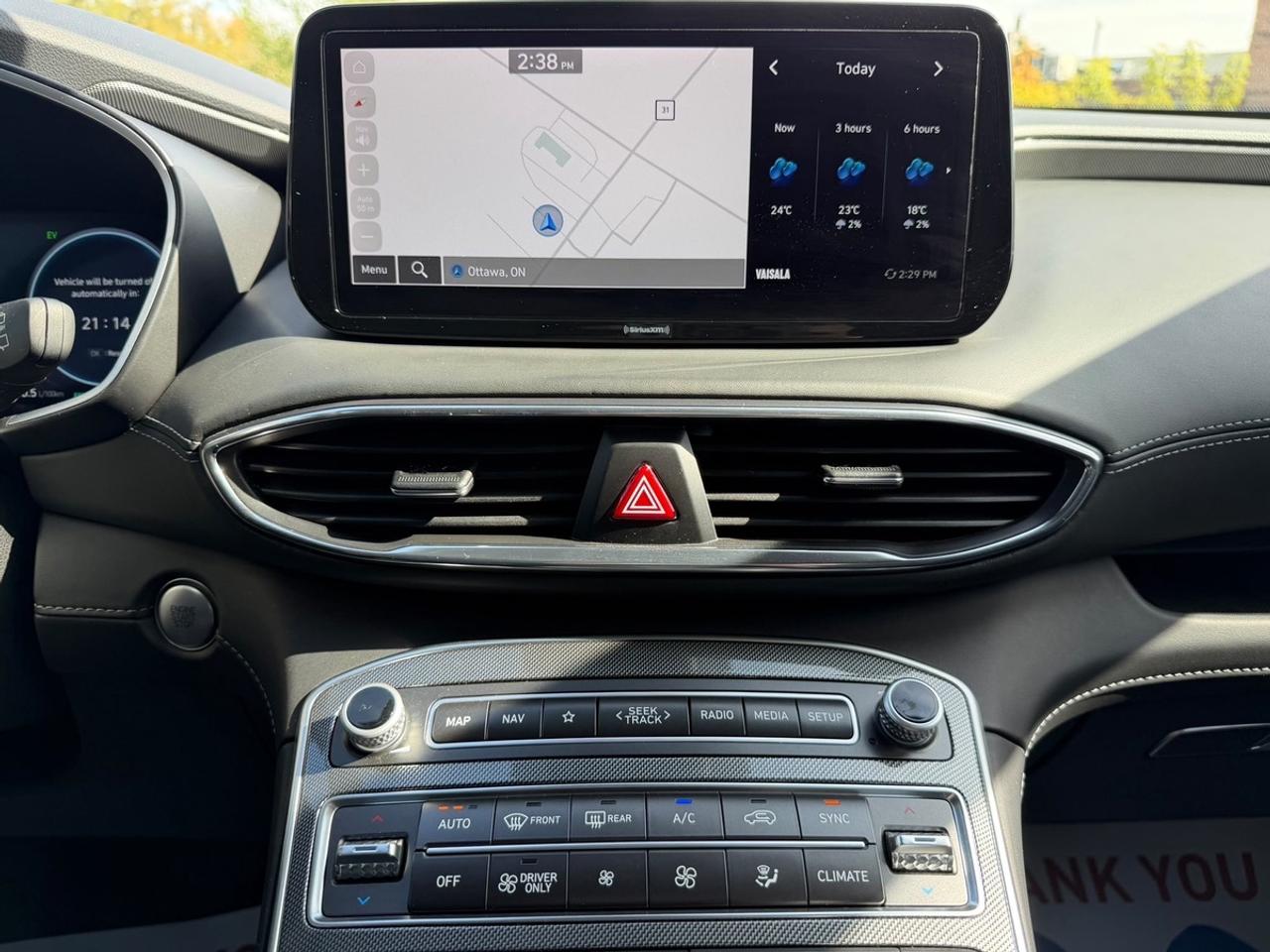 2023 Hyundai Santa Fe Hybrid Limited Photo