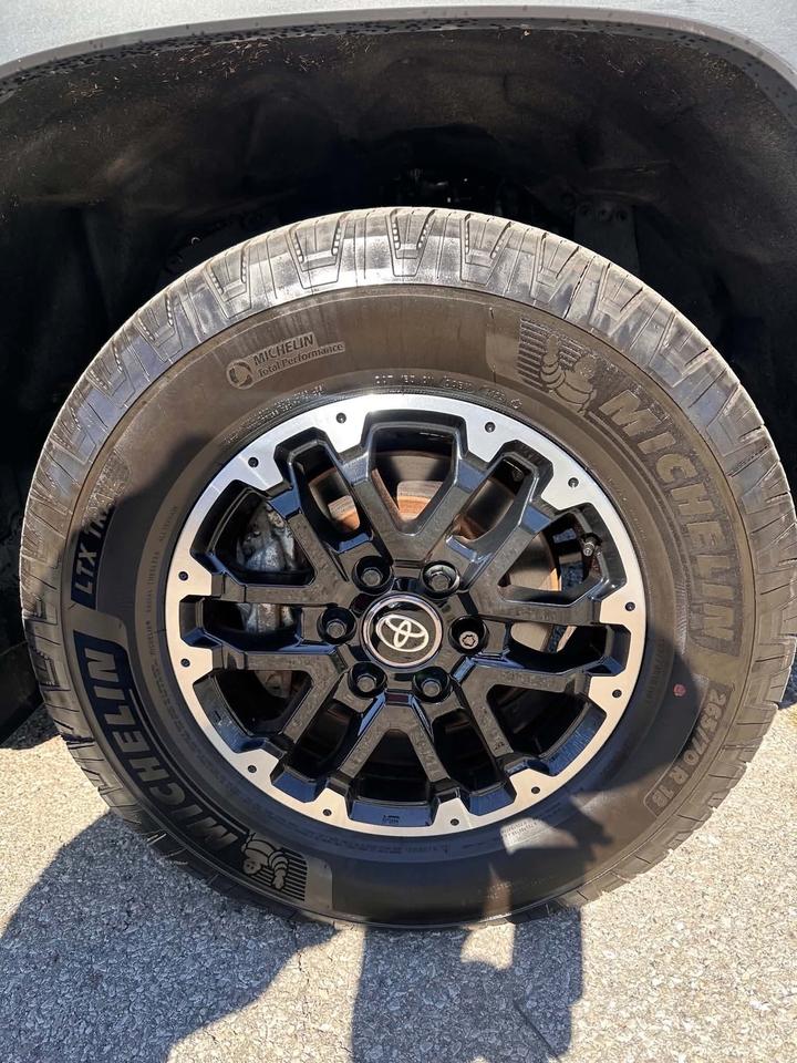 2023 Toyota Tundra TRD OFF ROAD Photo