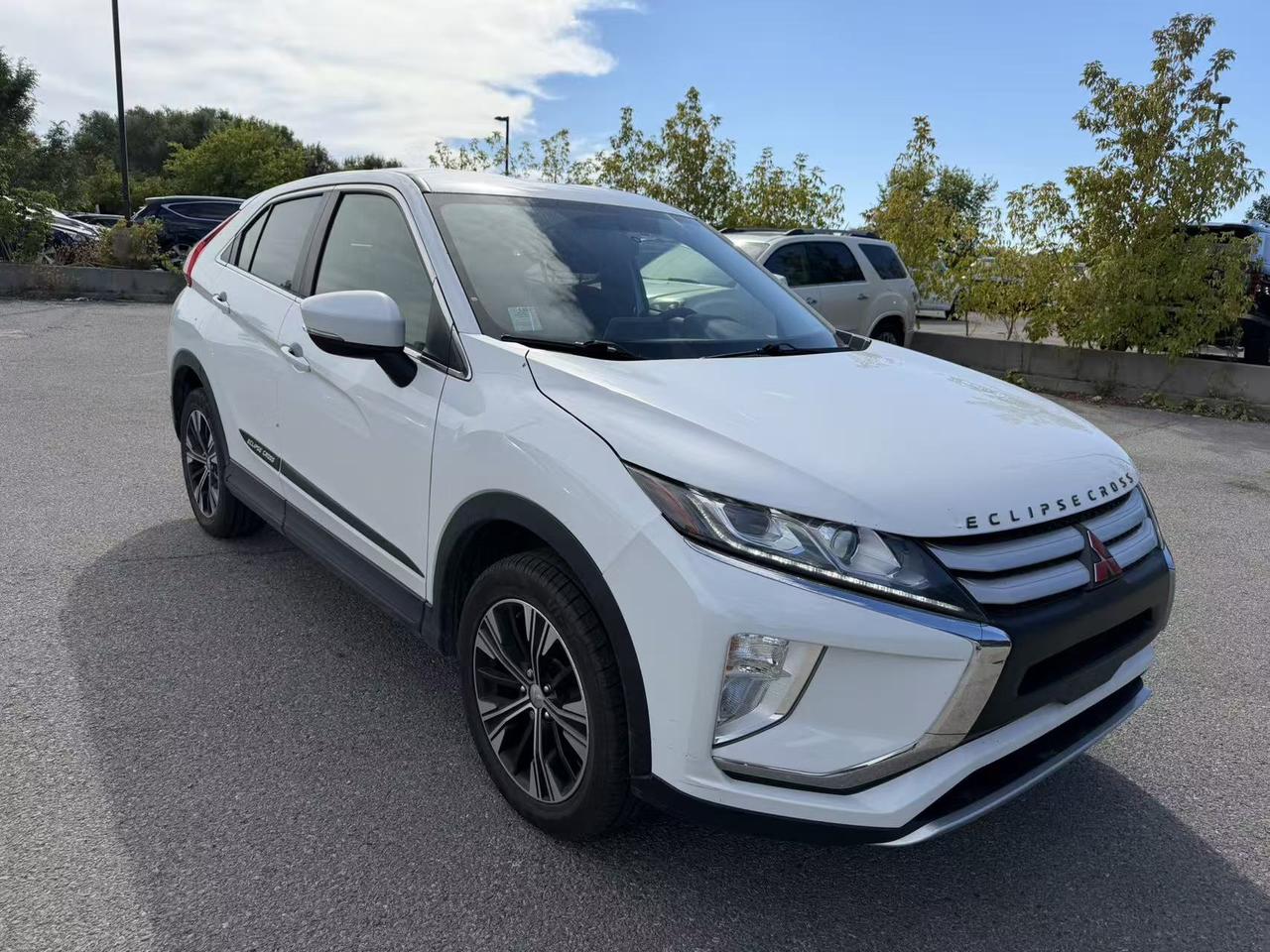 2018 Mitsubishi Eclipse Cross ES S-AWC Photo2