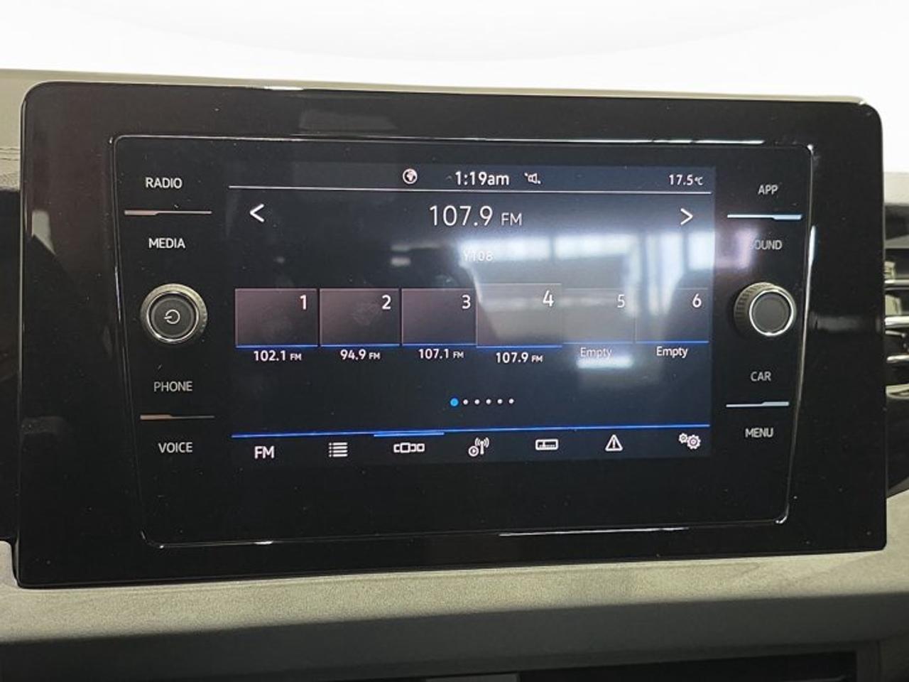 2025 Volkswagen Jetta 1.5T SE Photo