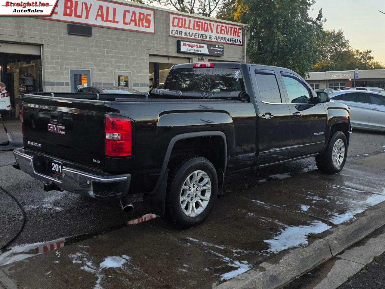 2014 GMC Sierra 1500 SLE Ext. Cab 4WD - One Owner, No Accidents Photo