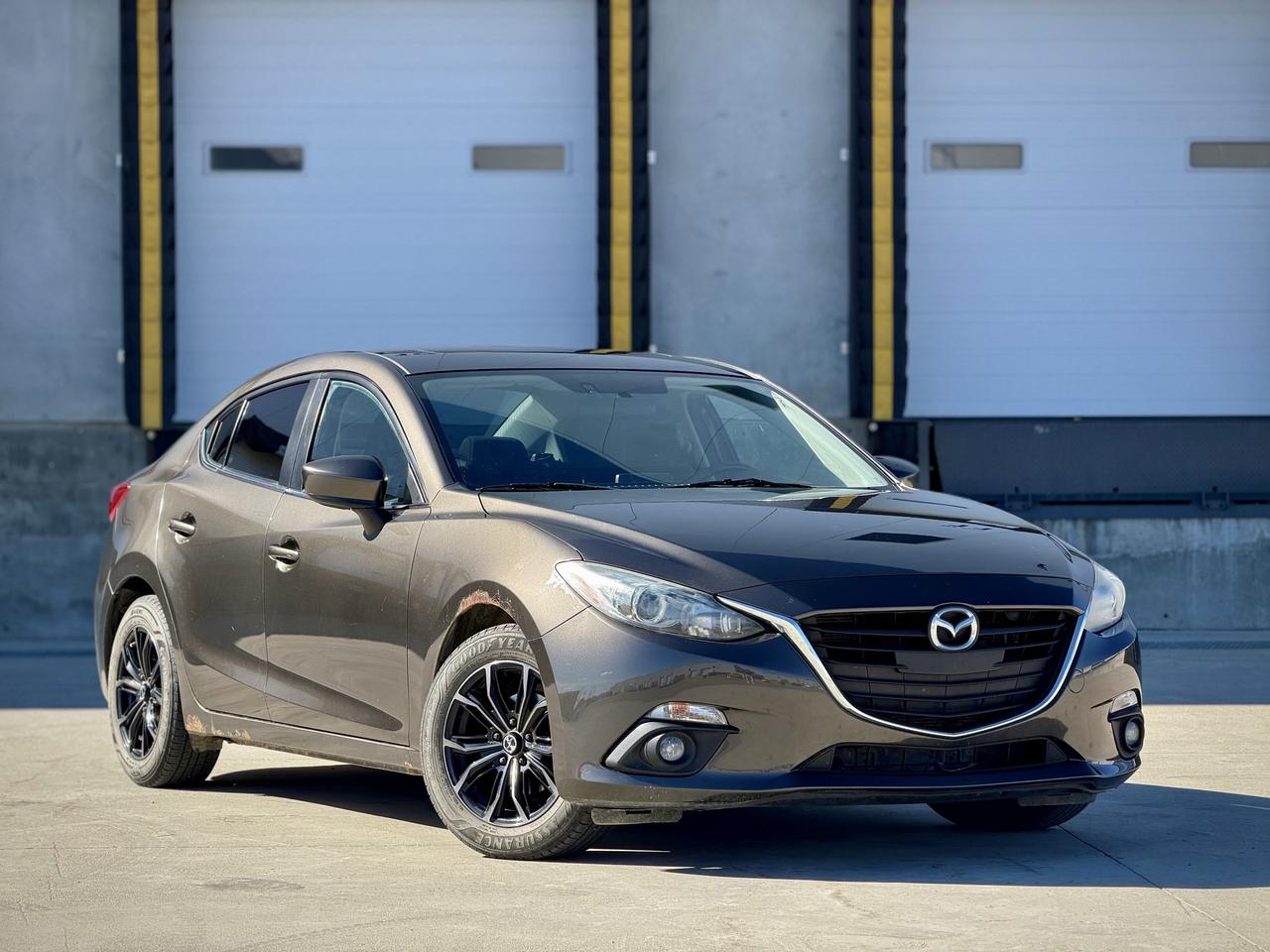 2014 Mazda MAZDA3 GS-SKY - Photo #1