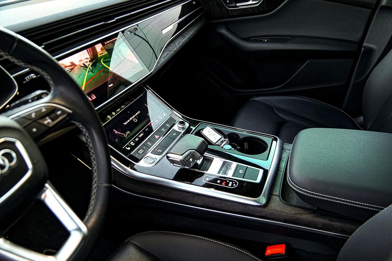 2021 Audi Q8 Progressiv S-LINE |QUATTRO|NAVI|WOOD TRIM|PANO| Photo