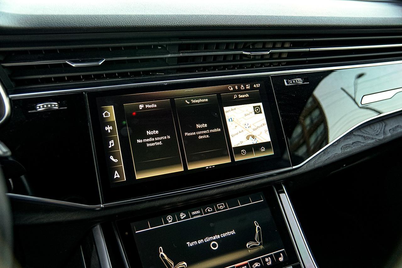 2021 Audi Q8 Progressiv S-LINE |QUATTRO|NAVI|WOOD TRIM|PANO| Photo