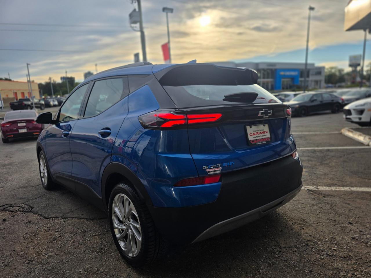 2023 Chevrolet Bolt EUV LT EV | 400km Range | Accident Free Photo