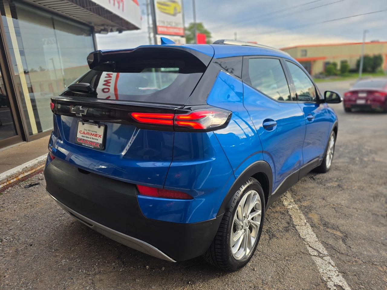 2023 Chevrolet Bolt EUV LT EV | 400km Range | Accident Free Photo