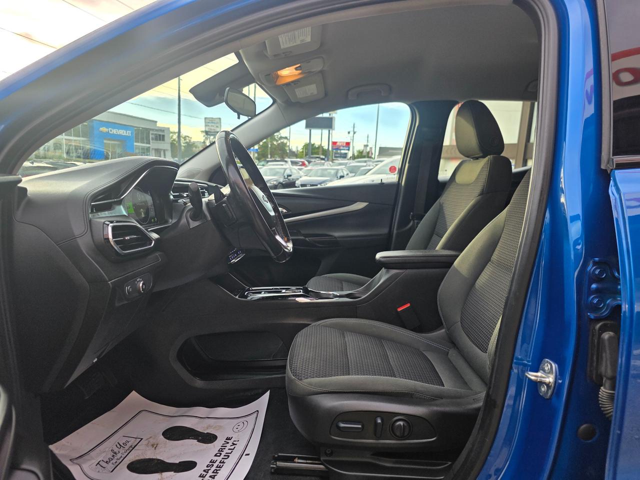 2023 Chevrolet Bolt EUV LT EV | 400km Range | Accident Free Photo