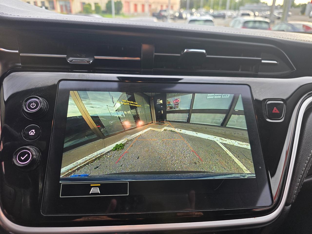 2023 Chevrolet Bolt EUV LT EV | 400km Range | Accident Free Photo