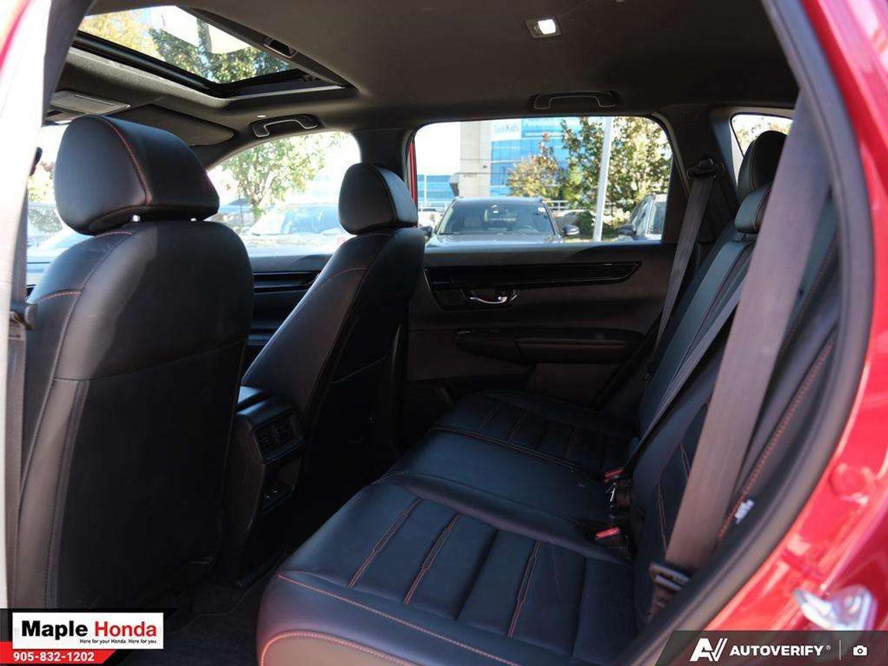 2024 Honda CR-V Leather| Navigation| Heated Seats| Apple Carplay Photo