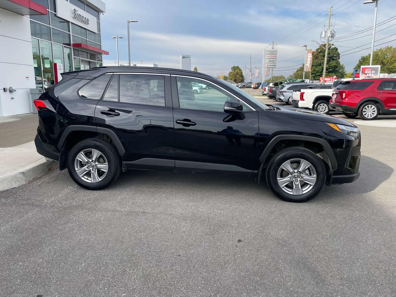 2025 Toyota RAV4 XLE AWD Photo
