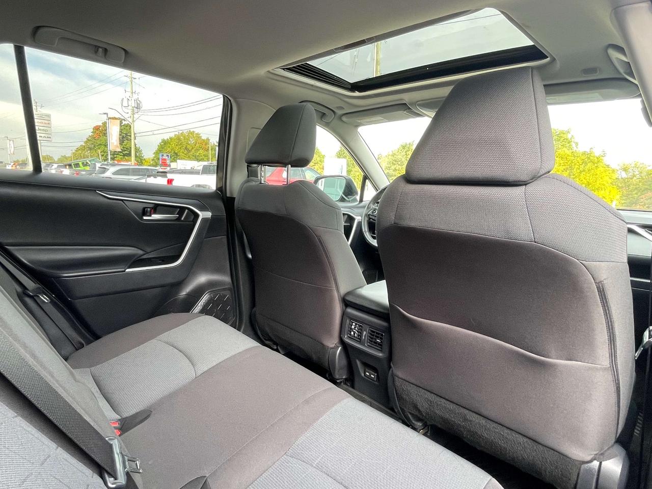 2025 Toyota RAV4 XLE AWD Photo