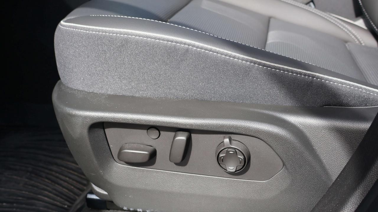 2026 Buick Envision Avenir | Sunroof | Heated Seats Photo