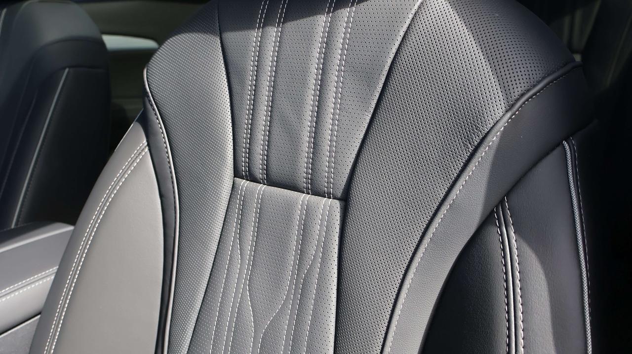 2026 Buick Envision Avenir | Sunroof | Heated Seats Photo