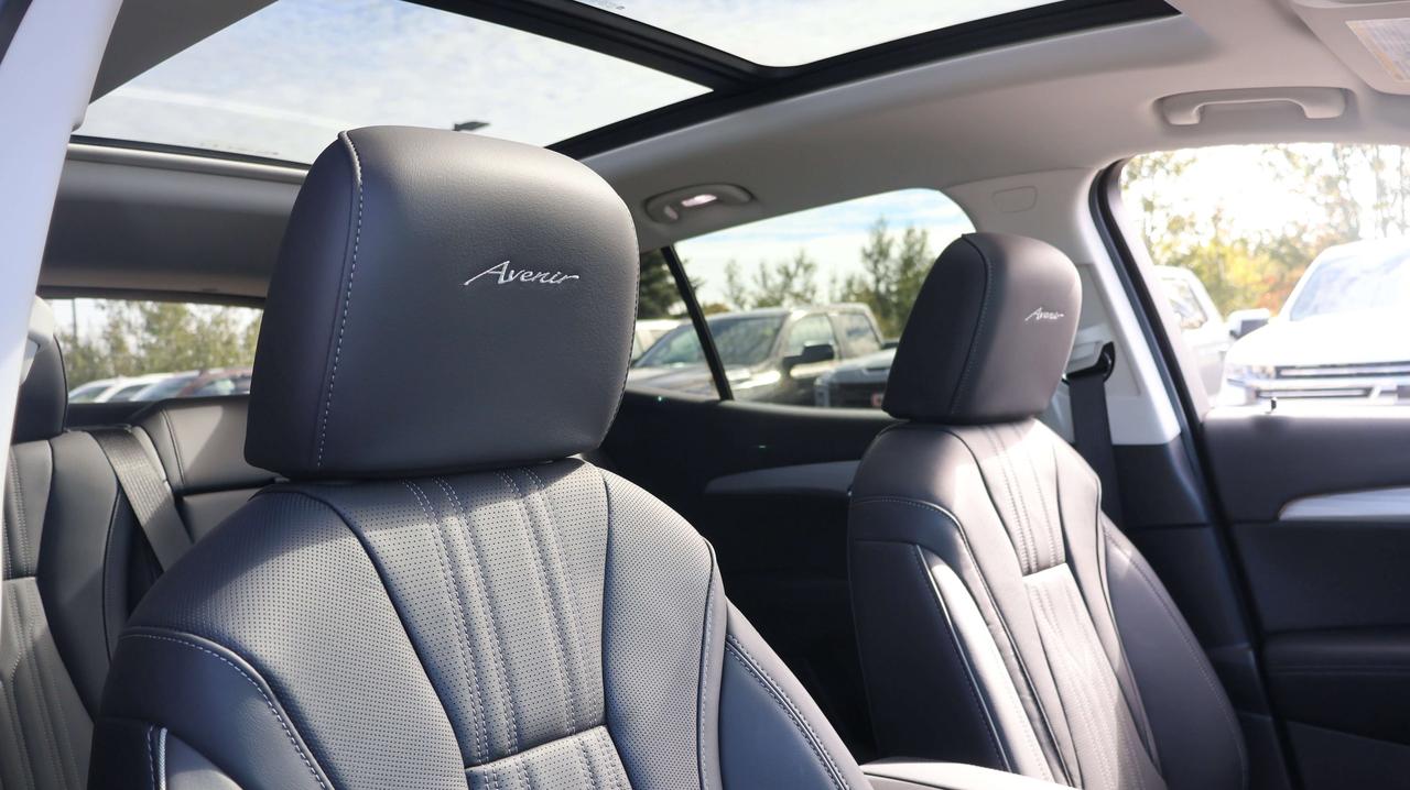 2026 Buick Envision Avenir | Sunroof | Heated Seats Photo
