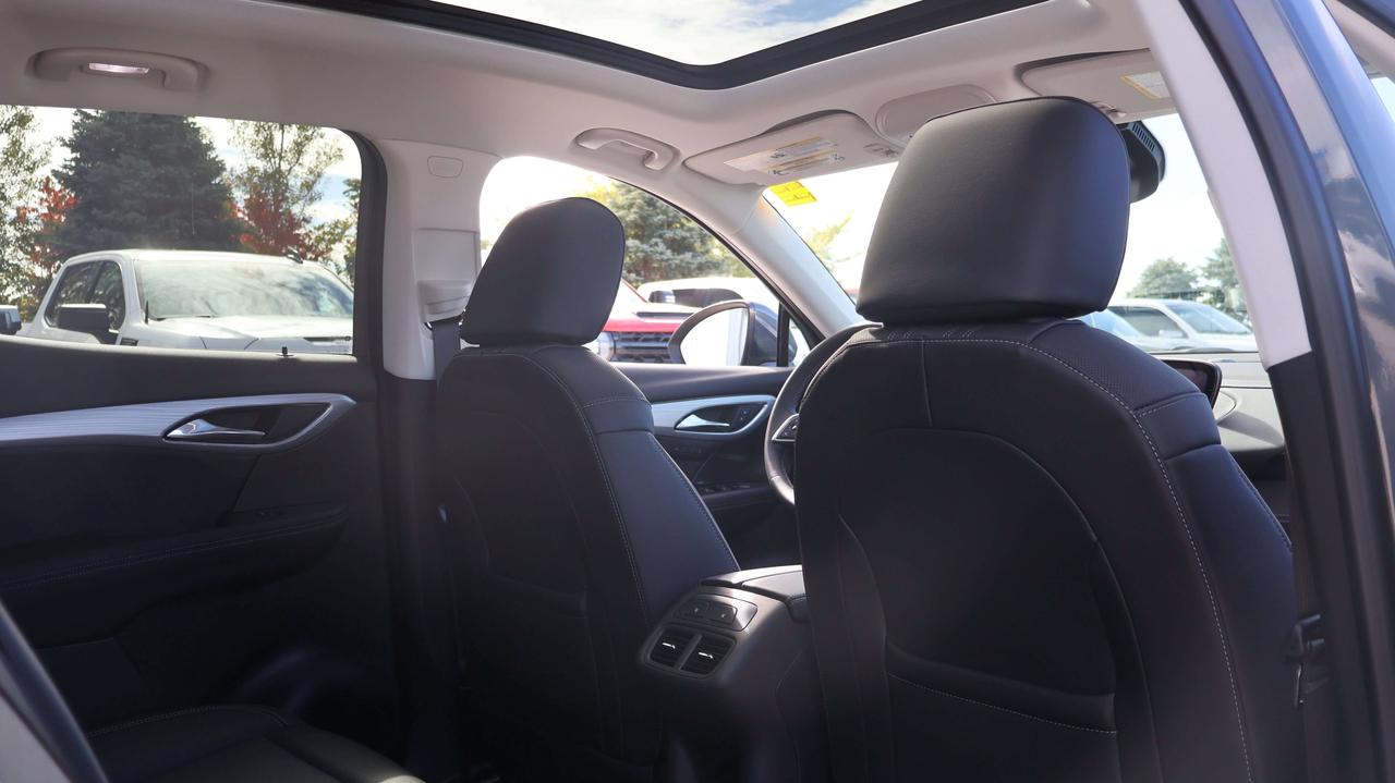 2026 Buick Envision Avenir | Sunroof | Heated Seats Photo