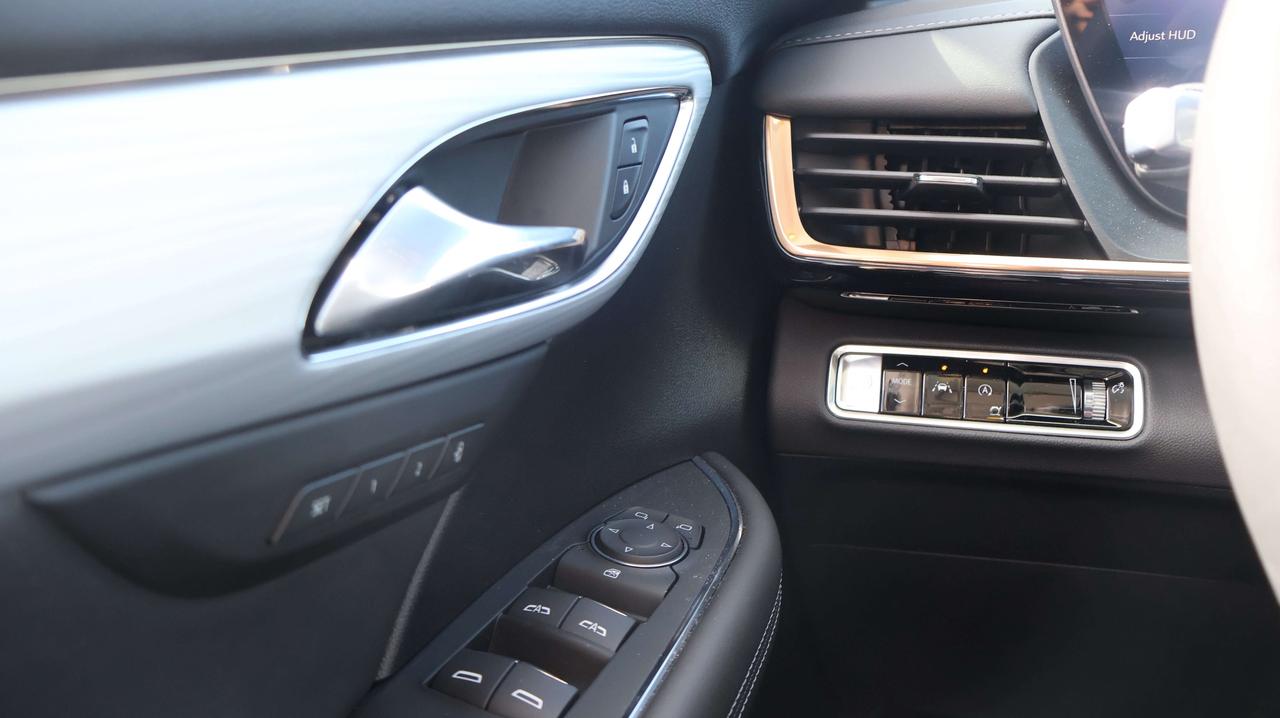 2026 Buick Envision Avenir | Sunroof | Heated Seats Photo