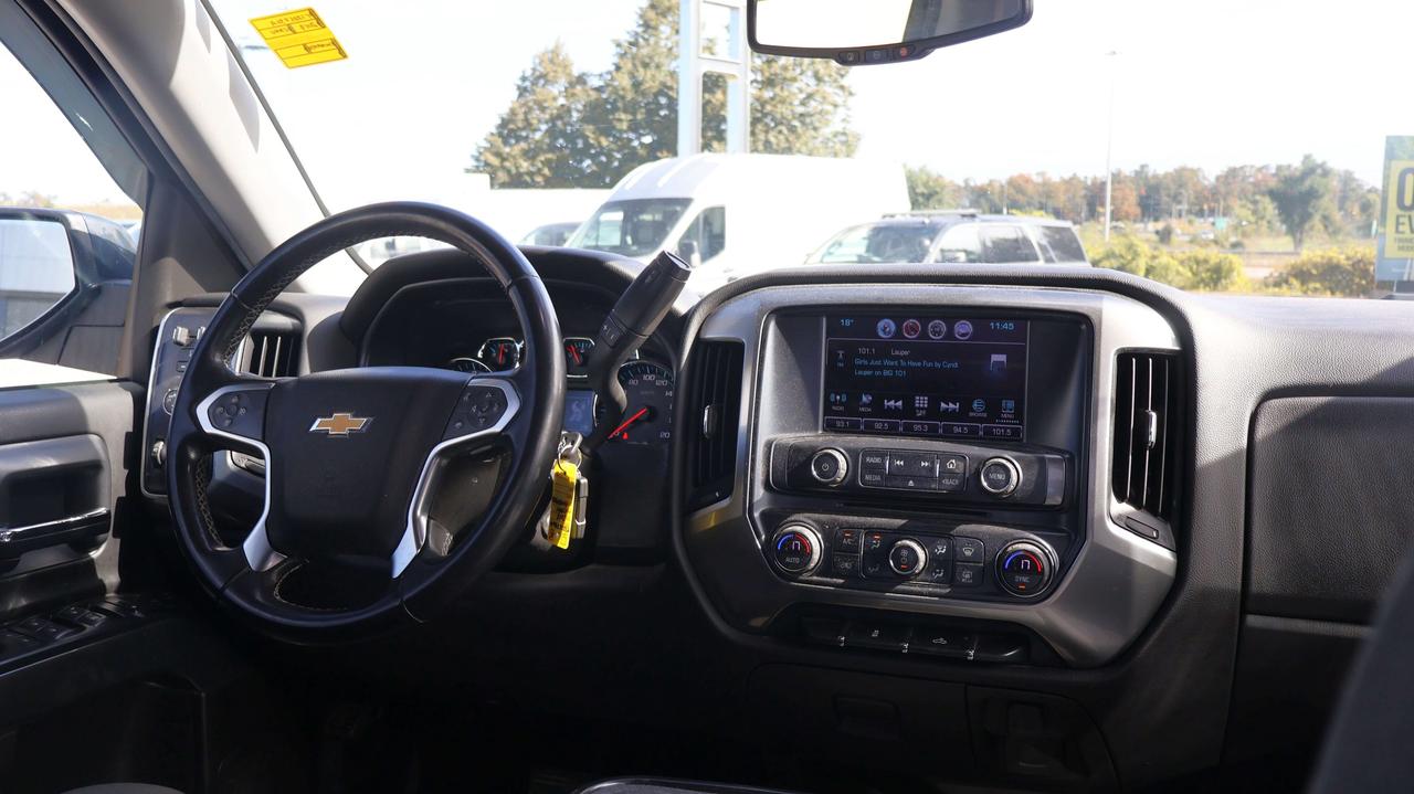 2017 Chevrolet Silverado 1500 LT | 5.3L EcoTec3 V8 | Nav Photo