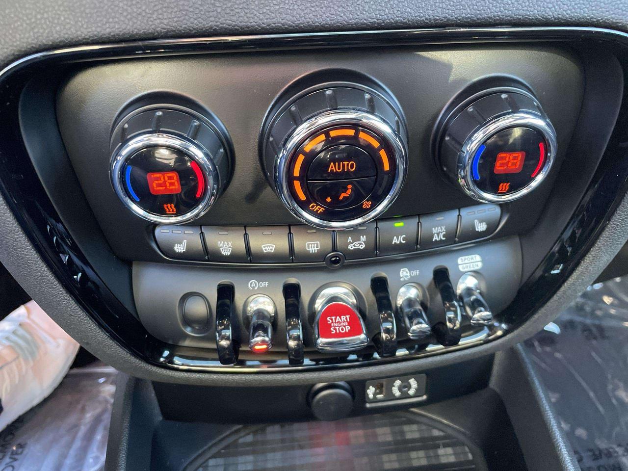 2018 MINI Cooper Clubman Cooper S ALL4 COOPER S, 6 SPEED!!  PANO.ROOF, HTD. SEATS, HARMAN KARDON SOUND, BK. CAM, ALLOYS Photo