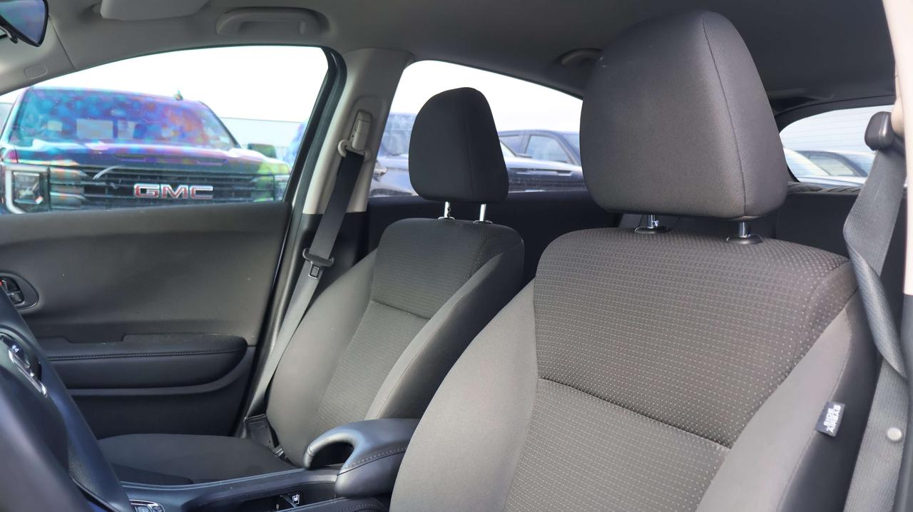 2019 Honda HR-V LX | Heated Seats | Adaptive Cruise Photo