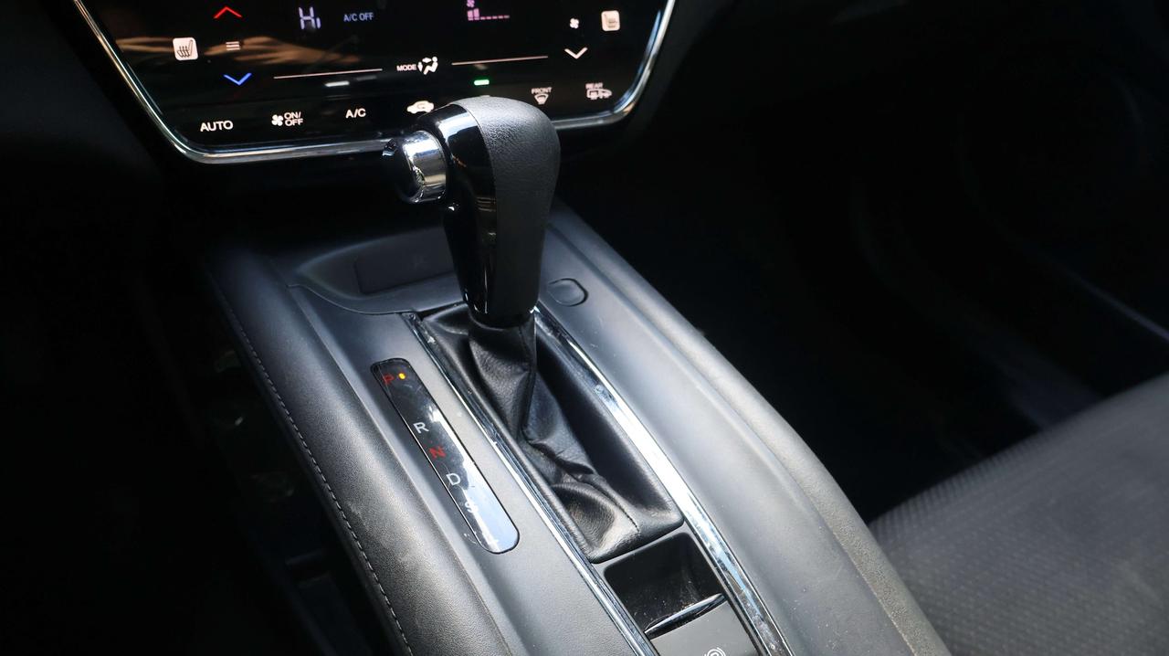 2019 Honda HR-V LX | Heated Seats | Adaptive Cruise Photo