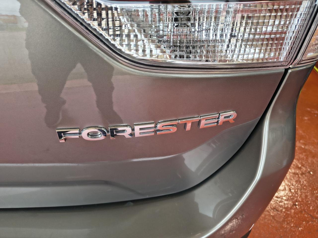 2020 Subaru Forester Limited Photo0