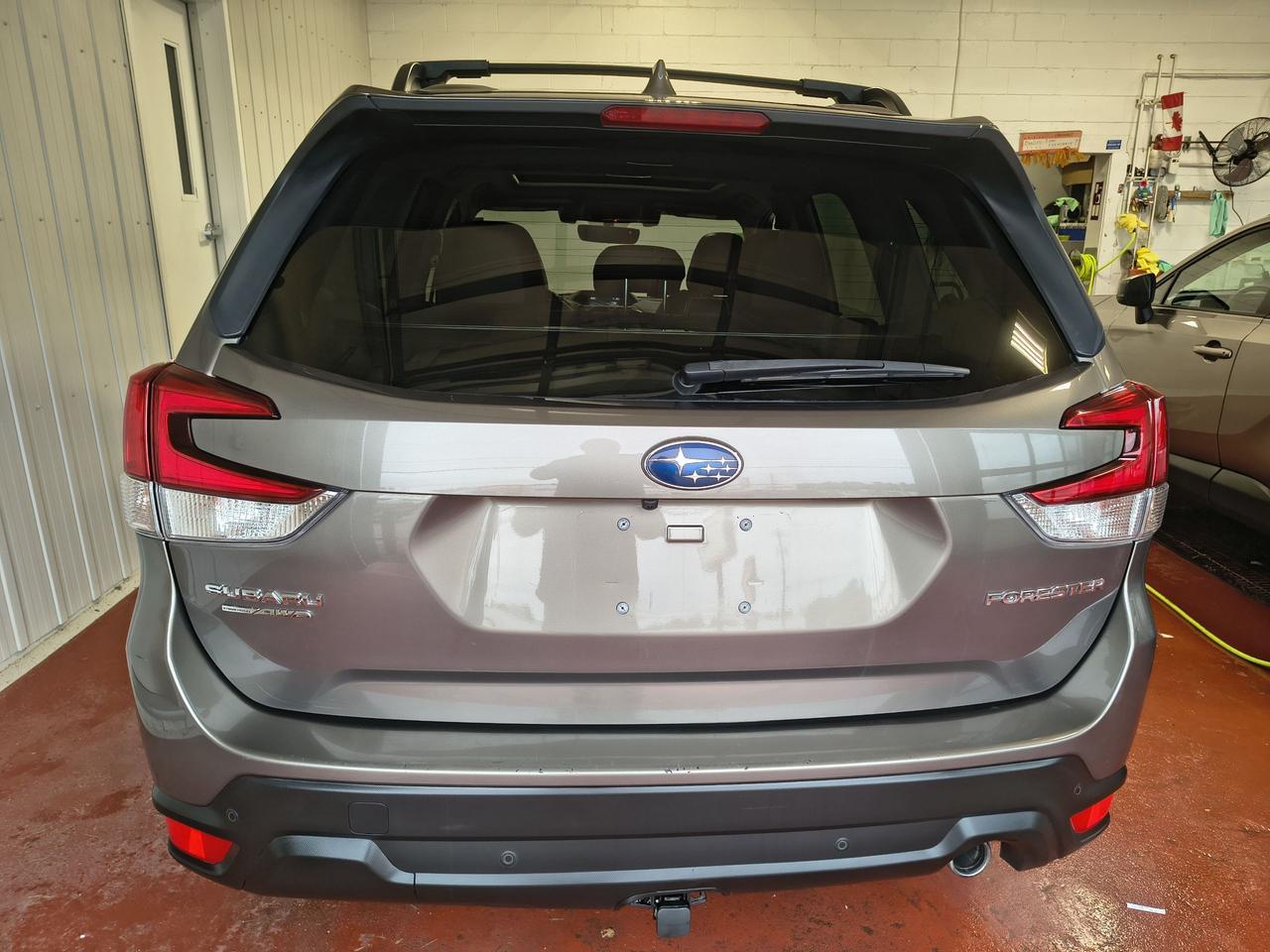 2020 Subaru Forester Limited Photo0