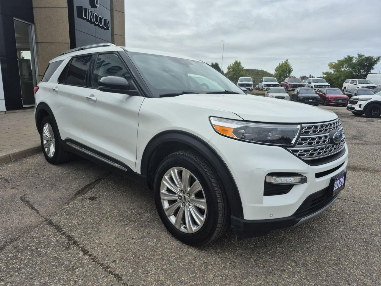 2020 Ford Explorer HYBRID! LTD, 1 OWNER, LOCAL TRADE! SERVICED HERE! Photo2