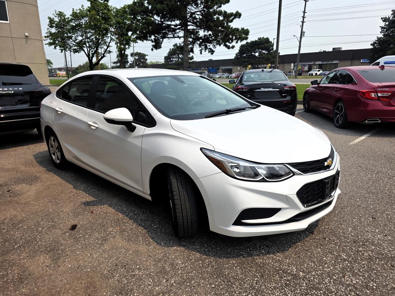 2016 Chevrolet Cruze LS Photo
