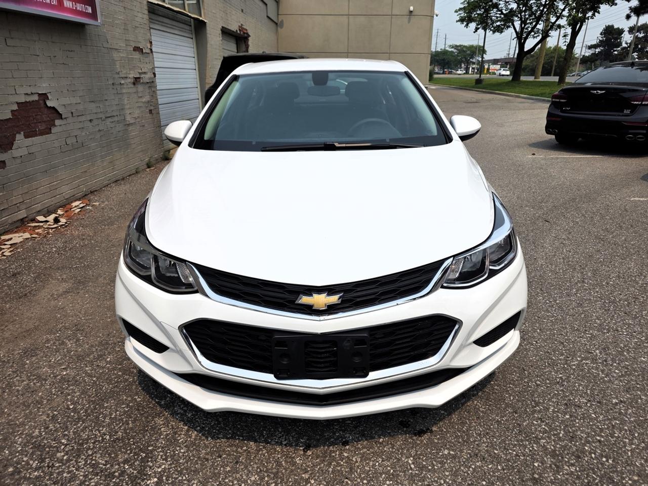 2016 Chevrolet Cruze LS Photo5