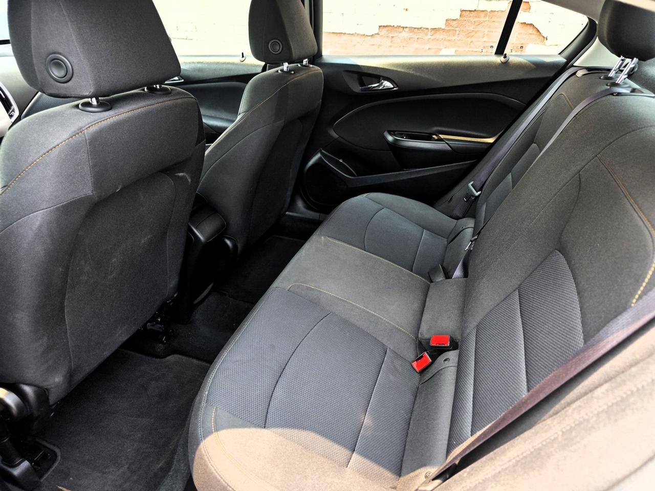 2016 Chevrolet Cruze LS Photo