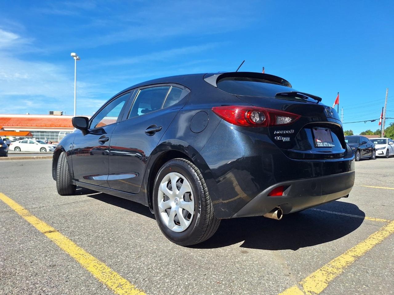 2015 Mazda MAZDA3 4dr HB Sport Auto GX Photo