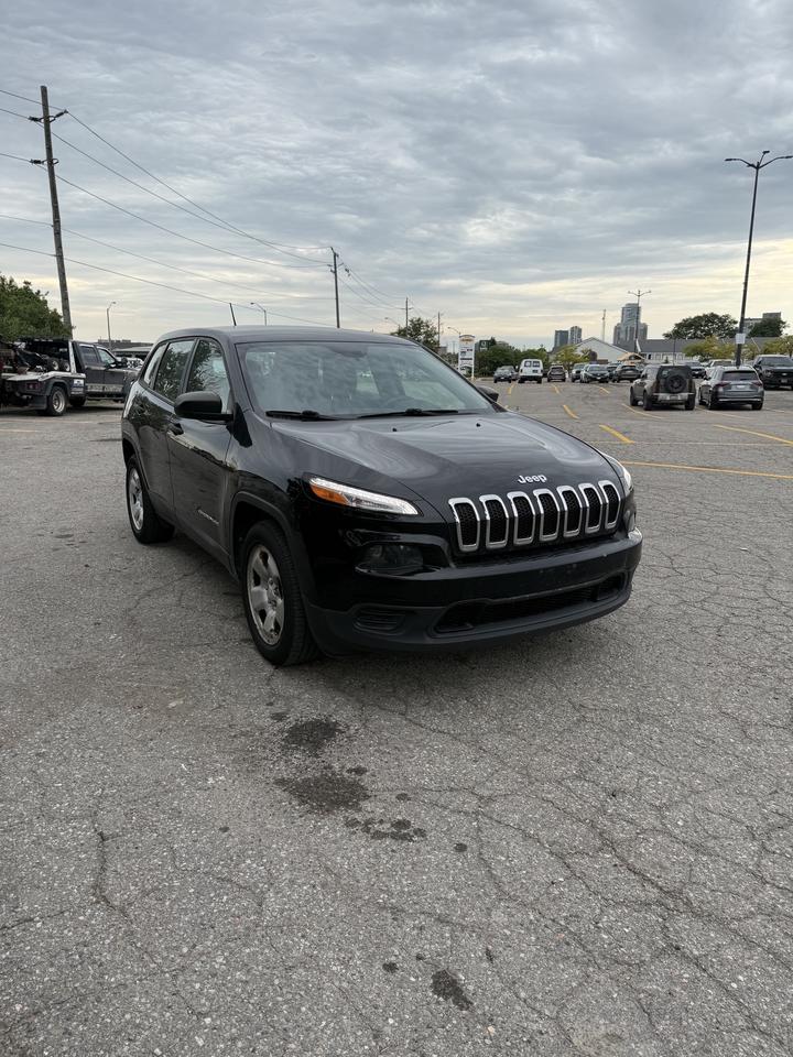 2017 Jeep Cherokee Sport Photo5