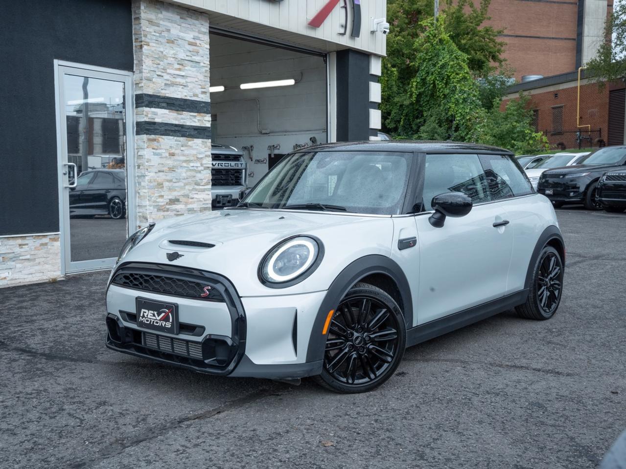 2023 MINI Hardtop S | No Accidents Photo