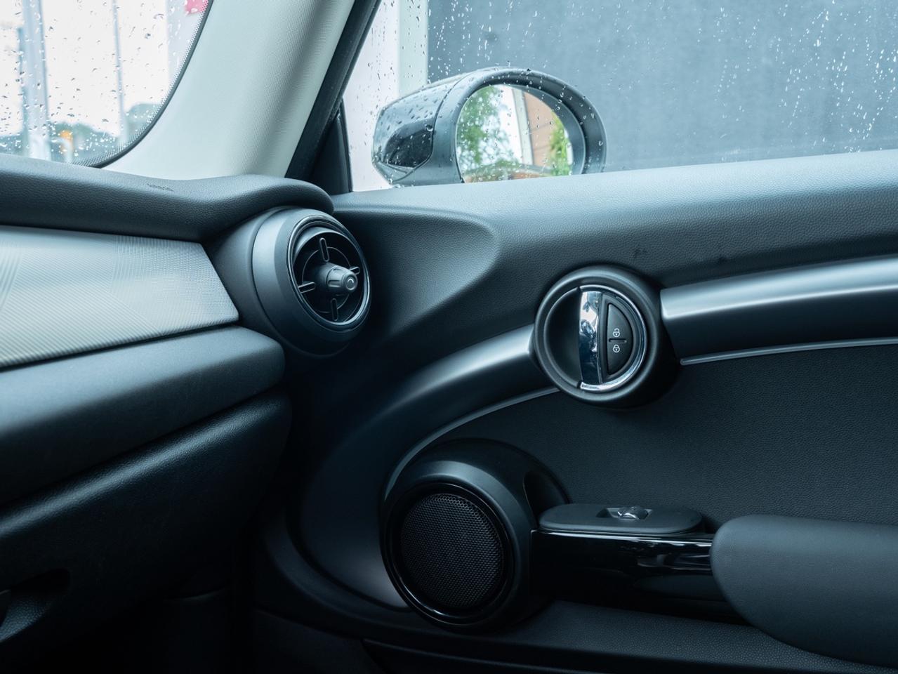 2023 MINI Hardtop S | No Accidents Photo