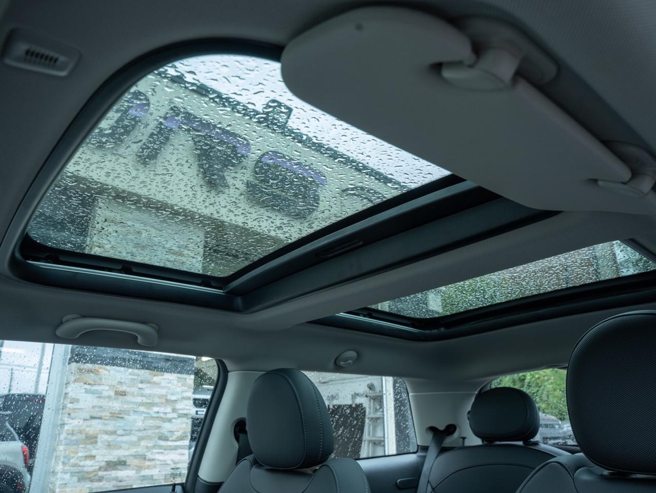 2023 MINI Hardtop S | No Accidents Photo