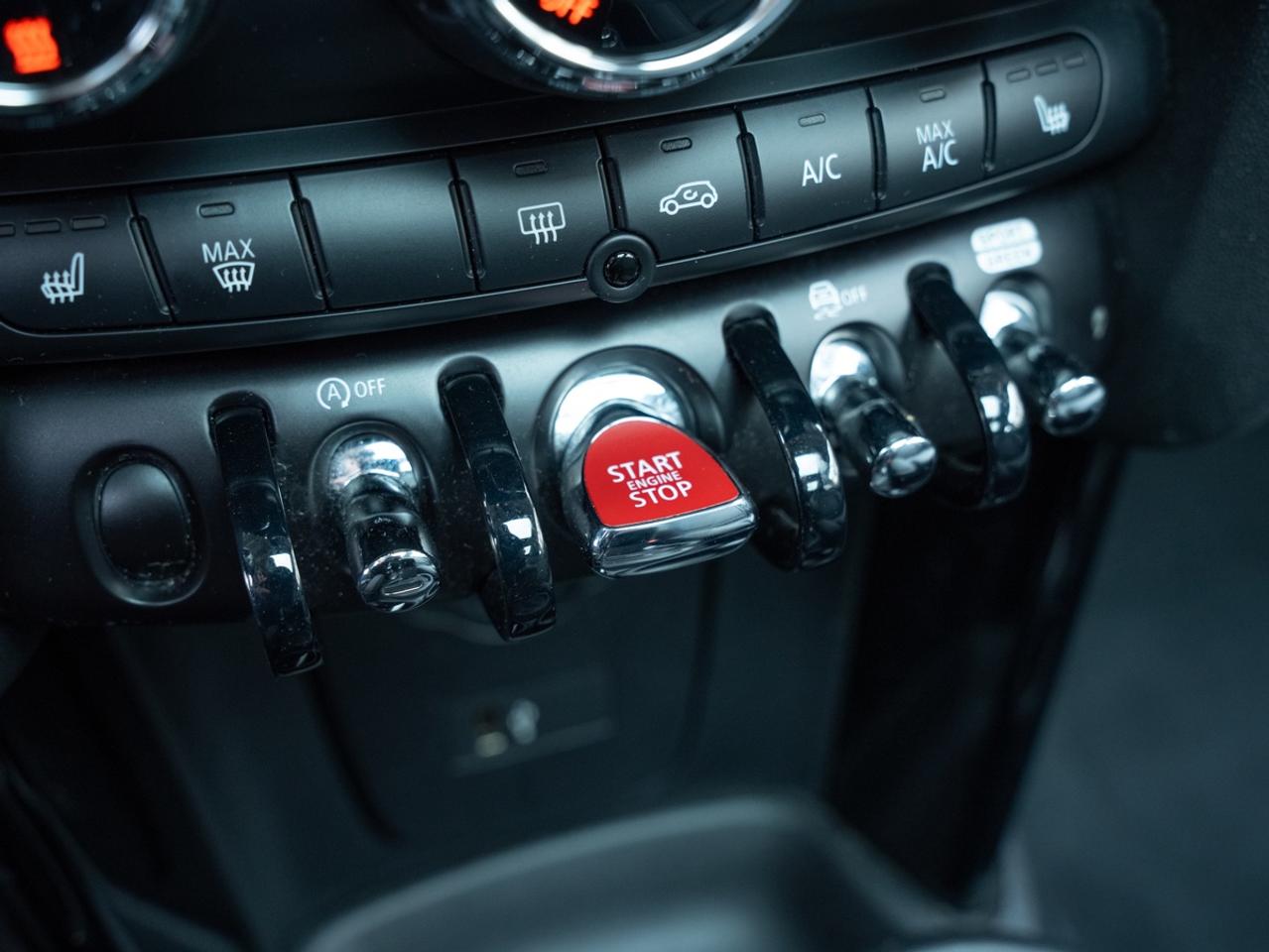 2023 MINI Hardtop S | No Accidents Photo