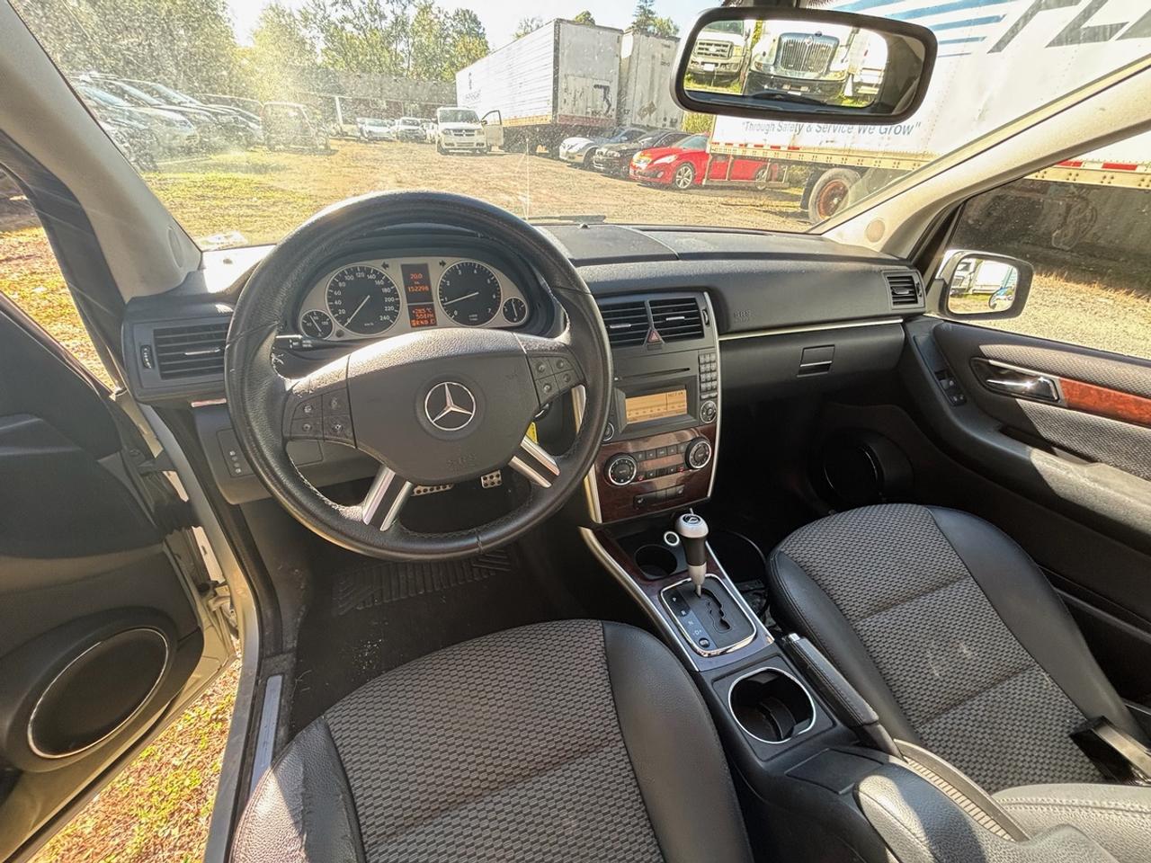 2009 Mercedes-Benz B-Class B200 Photo