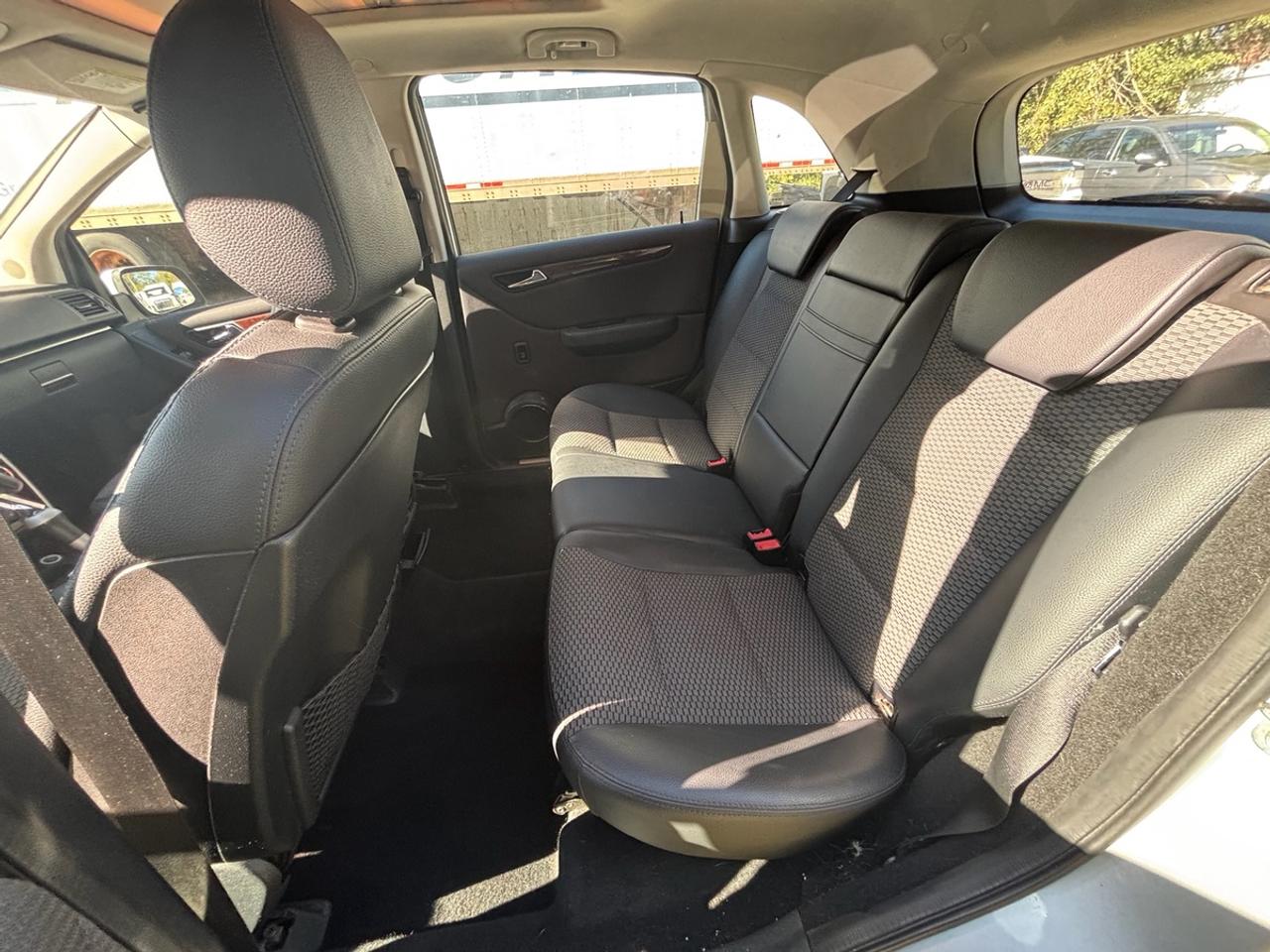 2009 Mercedes-Benz B-Class B200 Photo