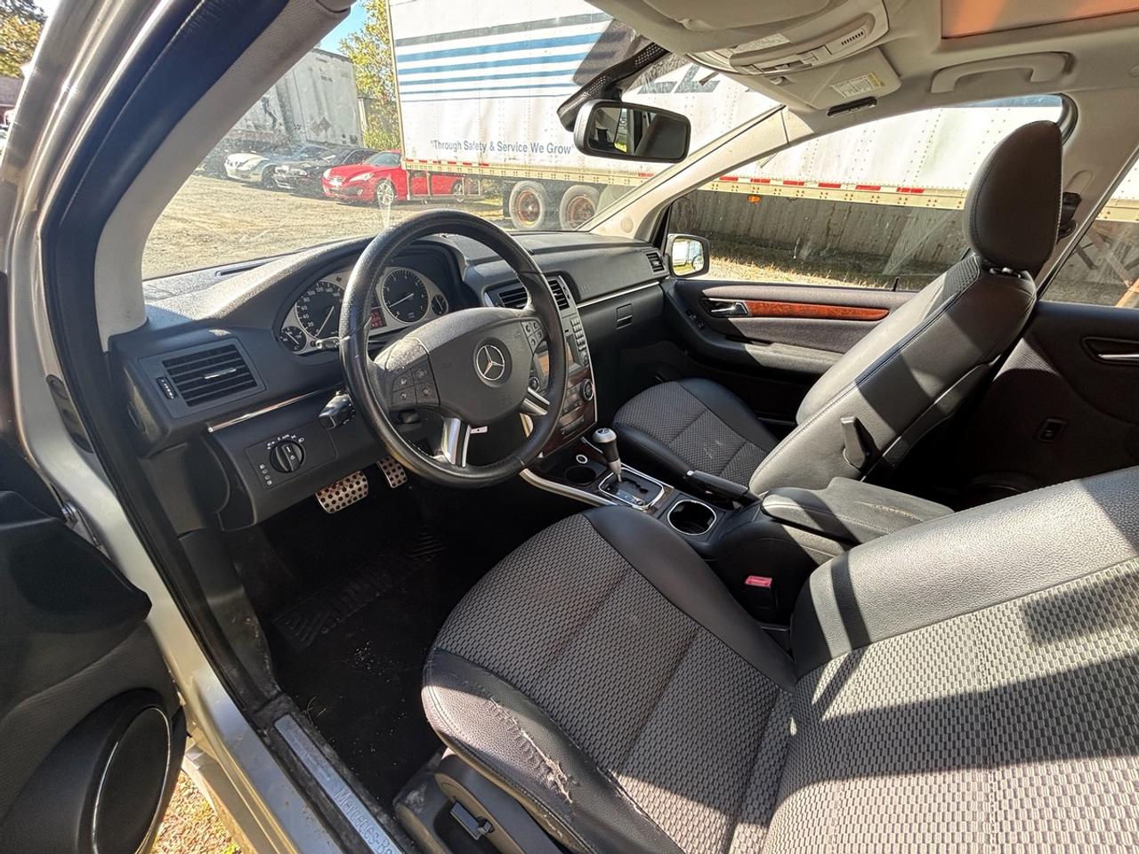 2009 Mercedes-Benz B-Class B200 Photo