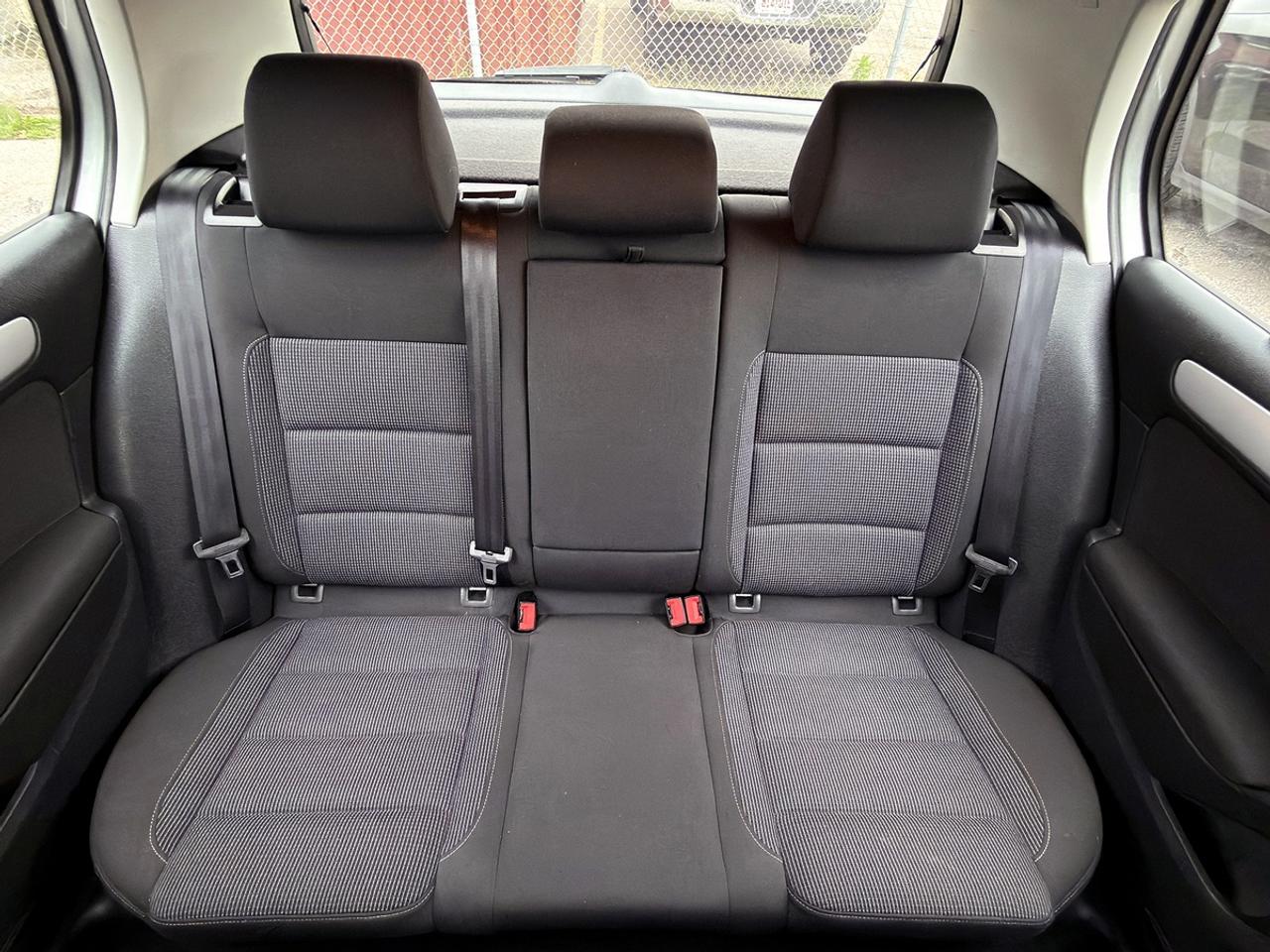 2013 Volkswagen Golf 2.5L WOLFSBURG EDITION MANUAL Photo