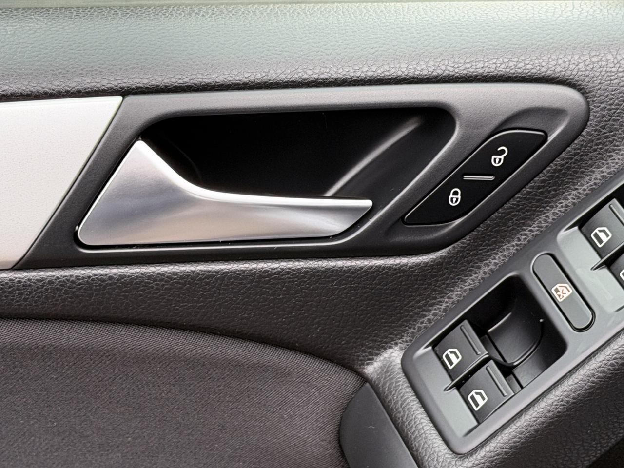 2013 Volkswagen Golf 2.5L WOLFSBURG EDITION MANUAL Photo
