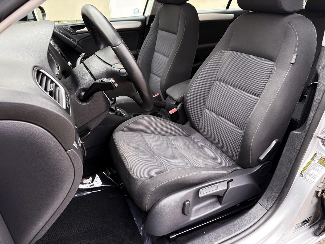 2013 Volkswagen Golf 2.5L WOLFSBURG EDITION MANUAL Photo