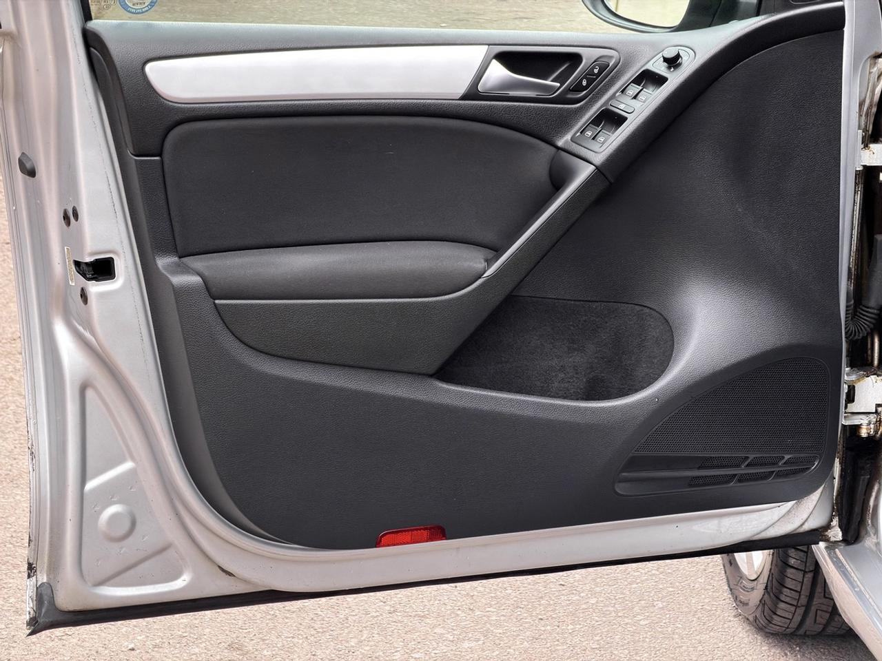 2013 Volkswagen Golf 2.5L WOLFSBURG EDITION MANUAL Photo