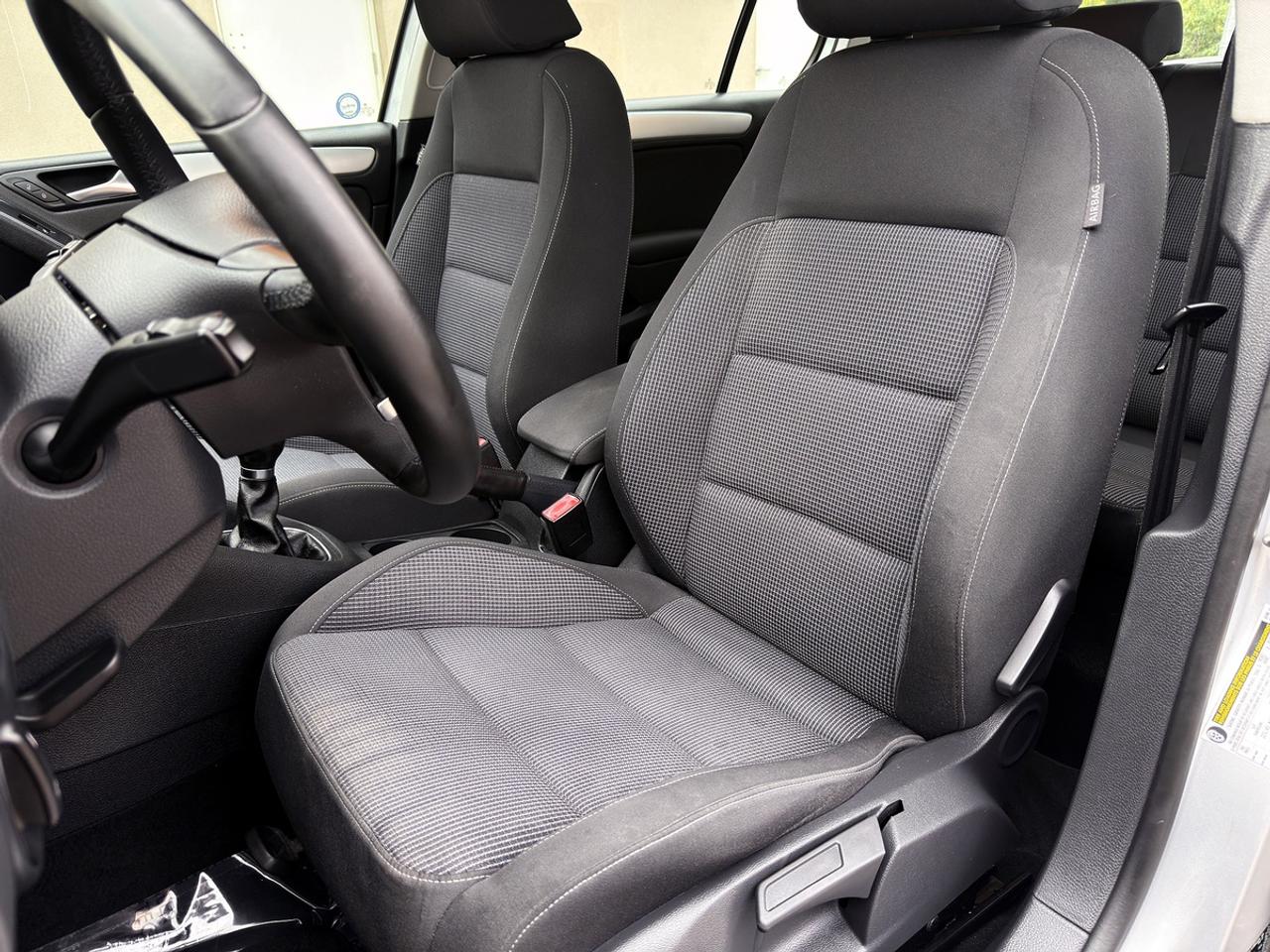 2013 Volkswagen Golf 2.5L WOLFSBURG EDITION MANUAL Photo