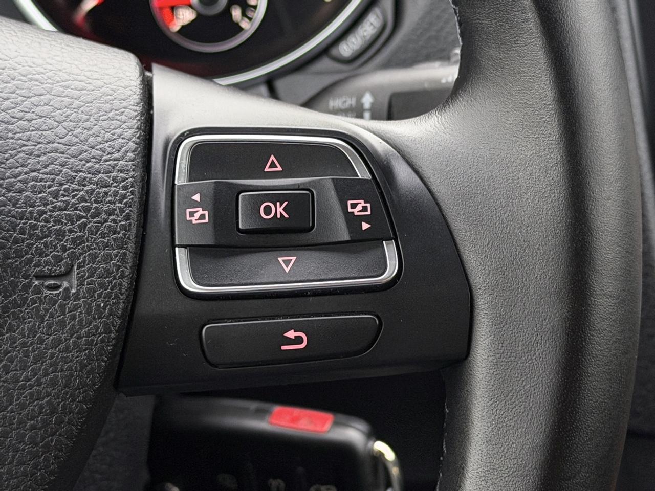 2013 Volkswagen Golf 2.5L WOLFSBURG EDITION MANUAL Photo