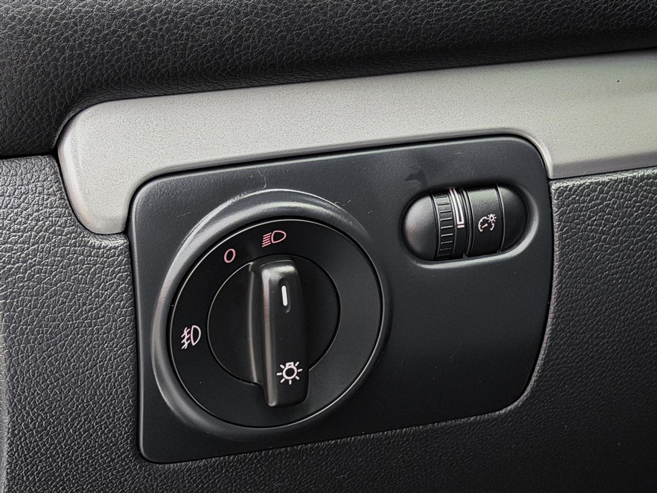 2013 Volkswagen Golf 2.5L WOLFSBURG EDITION MANUAL Photo